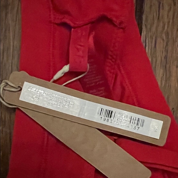 SKIMS NWT Fits Everybody Triangle Bralette Cherry Red Size Medium - Picture 5 of 5